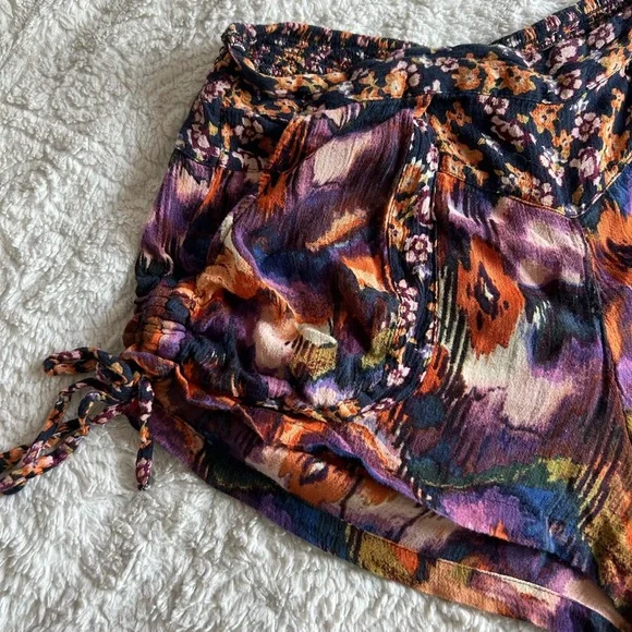Free People‎ Orange and Purple Cargo Shorts - Picture 3 of 9
